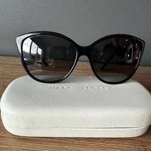 Marc Jacob’s Black Cat Eye Sunglasses
